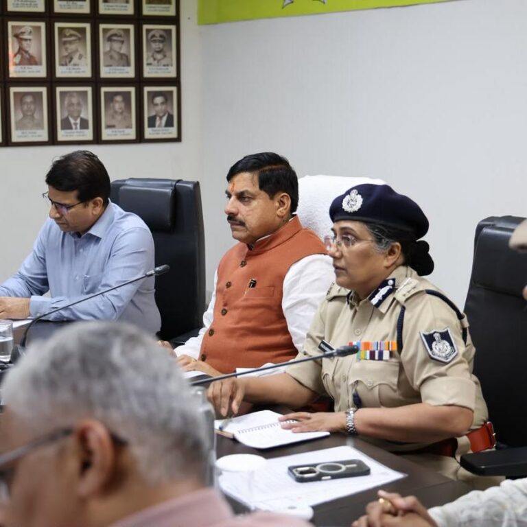 मध्य प्रदेश में लगातार बारिश: 527 लोगों को बचाया गया, मुख्यमंत्री डॉ मोहन यादव ने लिया हालात का जायजा