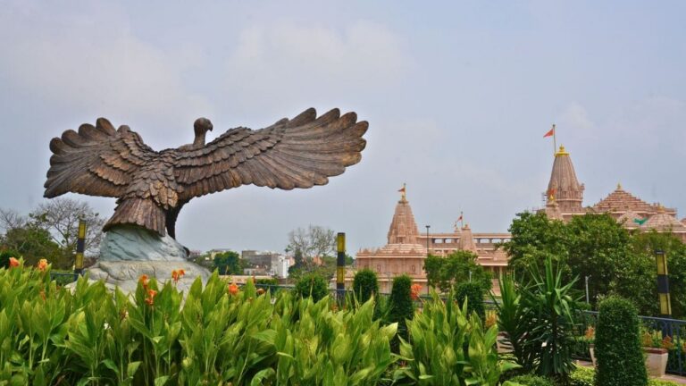 अयोध्या राम मंदिर में चढ़ावा चोरी मामले की गहराई में: ट्रस्ट व्यवस्था में बदलाव, एसआईटी रिपोर्ट और राजनीतिक-सामाजिक सरगर्मियां