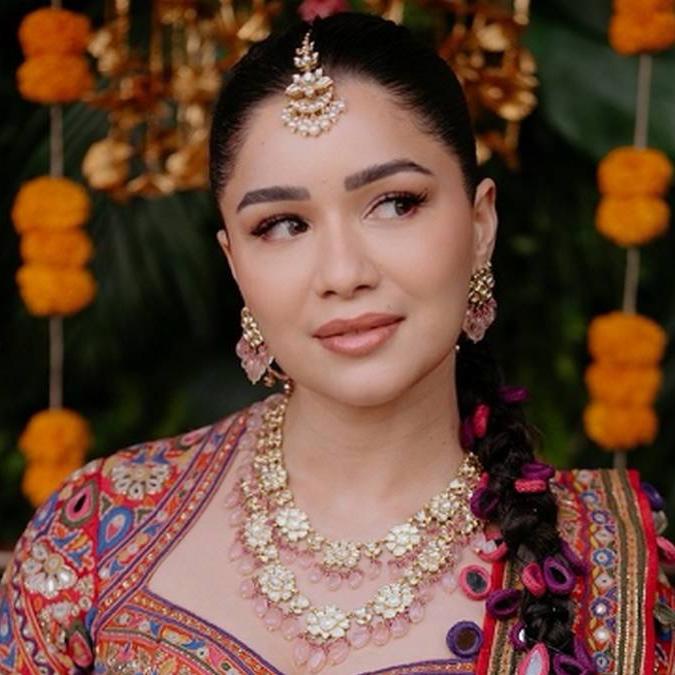 सारा तेंदुलकर ने बताया कैसा होना चाहिए उनका भावी जीवनसाथी, सचिन-अंजलि की जोड़ी से ली प्रेरणा सारा तेंदुलकर ने बताया कैसा होना चाहिए उनका भावी जीवनसाथी, सचिन-अंजलि की जोड़ी से ली प्रेरणा