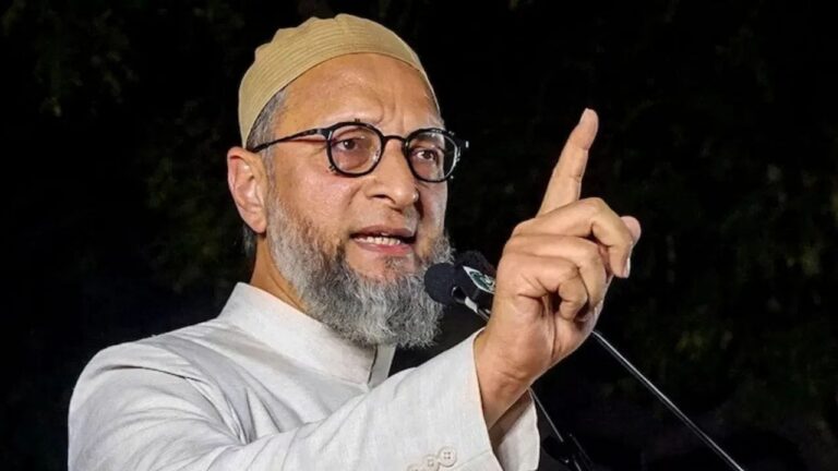 इलाहाबाद हाईकोर्ट के हिजाब फैसले पर ओवैसी का तीखा बयान: मुस्लिम परंपराओं में दखल बताया, जानिए पूरा मामला इलाहाबाद हाईकोर्ट के हिजाब फैसले पर ओवैसी का तीखा बयान: मुस्लिम परंपराओं में दखल बताया, जानिए पूरा मामला