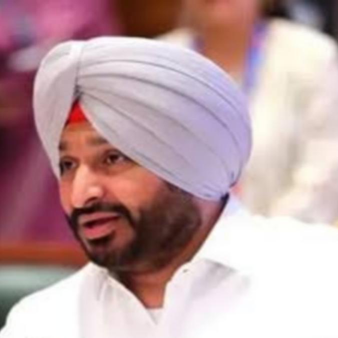 पंजाब में भाजपा नेता रवनीत बिट्टू के काफिले पर हमला: आम आदमी पार्टी पर गंभीर आरोप और राजनीतिक सरगर्मी पंजाब में भाजपा नेता रवनीत बिट्टू के काफिले पर हमला: आम आदमी पार्टी पर गंभीर आरोप और राजनीतिक सरगर्मी
