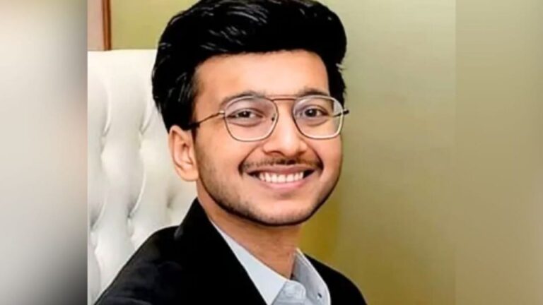 केतन अग्रवाल हत्याकांड: जांच का दायरा बढ़ा, सहपाठी रितेश हांगे गिरफ्तार, डिजिटल साक्ष्य बने अहम कड़ी केतन अग्रवाल हत्याकांड: जांच का दायरा बढ़ा, सहपाठी रितेश हांगे गिरफ्तार, डिजिटल साक्ष्य बने अहम कड़ी