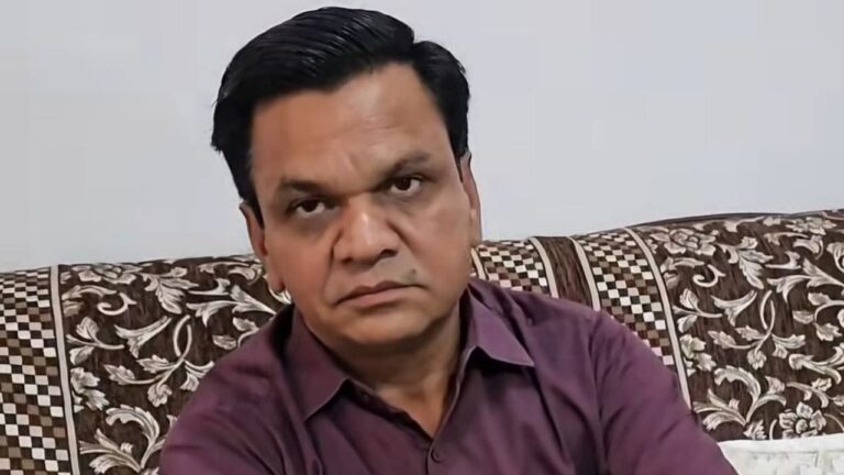 हरियाणा: सुपरिंटेंडिंग इंजीनियर गीतूराम तंवर की आत्महत्या, परिवार ने उठाए विभागीय उत्पीड़न के आरोप हरियाणा: सुपरिंटेंडिंग इंजीनियर गीतूराम तंवर की आत्महत्या, परिवार ने उठाए विभागीय उत्पीड़न के आरोप