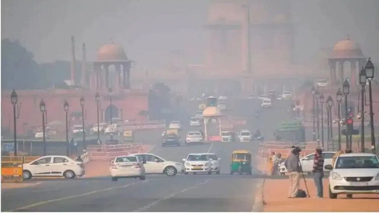 दिल्ली की वायु गुणवत्ता: समय पर कार्रवाई से स्वास्थ्य और अर्थव्यवस्था को मिलेगा लाभ, देरी से बढ़ेगा बोझ दिल्ली की वायु गुणवत्ता: समय पर कार्रवाई से स्वास्थ्य और अर्थव्यवस्था को मिलेगा लाभ, देरी से बढ़ेगा बोझ