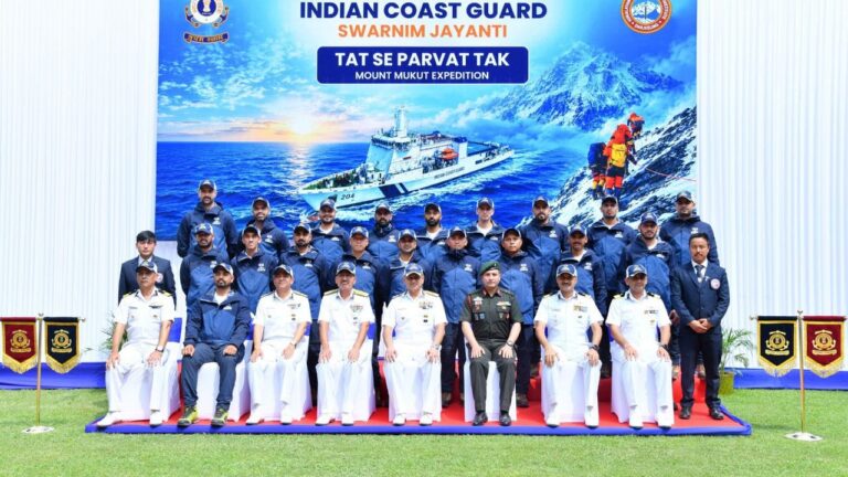भारतीय तटरक्षक बल का तट से पर्वत अभियान: माउंट मुकुट से एवरेस्ट तक की तैयारी