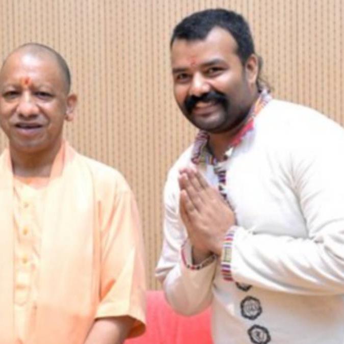 फिल्म हनुमान अंश की टीम ने लखनऊ में मुख्यमंत्री योगी आदित्यनाथ से की शिष्टाचार भेंट, बॉक्स ऑफिस पर फिल्म की बंपर सफलता के बाद हुई यह महत्वपूर्ण मुलाकात फिल्म हनुमान अंश की टीम ने लखनऊ में मुख्यमंत्री योगी आदित्यनाथ से की शिष्टाचार भेंट, बॉक्स ऑफिस पर फिल्म की बंपर सफलता के बाद हुई यह महत्वपूर्ण मुलाकात