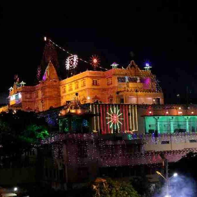 मथुरा में जन्माष्टमी 2026: भक्ति, संस्कृति और तकनीक का अद्भुत संगम, जानिए पूरा आयोजन मथुरा में जन्माष्टमी 2026: भक्ति, संस्कृति और तकनीक का अद्भुत संगम, जानिए पूरा आयोजन